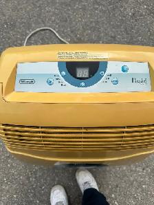 DeLonghi Air Conditioner (Ice Cold) - Photo 6