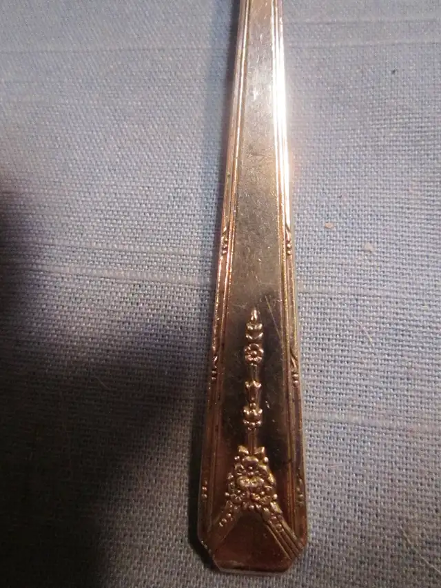#57-88D   MILADY silverware set for 8