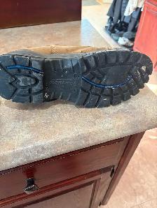 Blundstone Workboots Size 9 - Photo 2