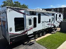 2011 Fusion FZ 360 Toy Hauler - Photo 2
