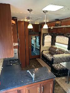 2011 Fusion FZ 360 Toy Hauler - Photo 3