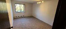 1 BEDROOM APARTMENT - PET FRIENDLY – HEAT INCLUDED - Photo 6