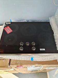 Samsung '30' Stainless Steel Electric Cooktop on Sale‼️