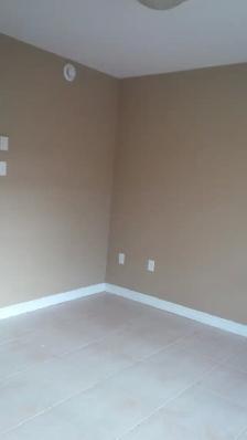 20 Woodhollow #26 -Split-Level Townhouse East, W/D Hu, Parking - Photo 5