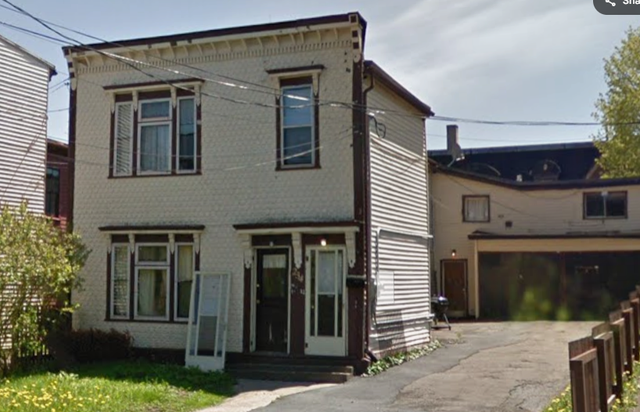 234 Britain St #3 - Bachelor, H L, Top Floor, Off Street Parking