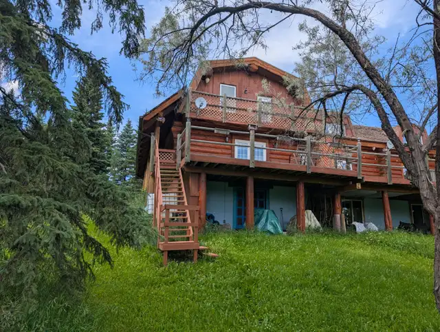 Beautiful Home In Park Like Setting - Spruce Grove, AB