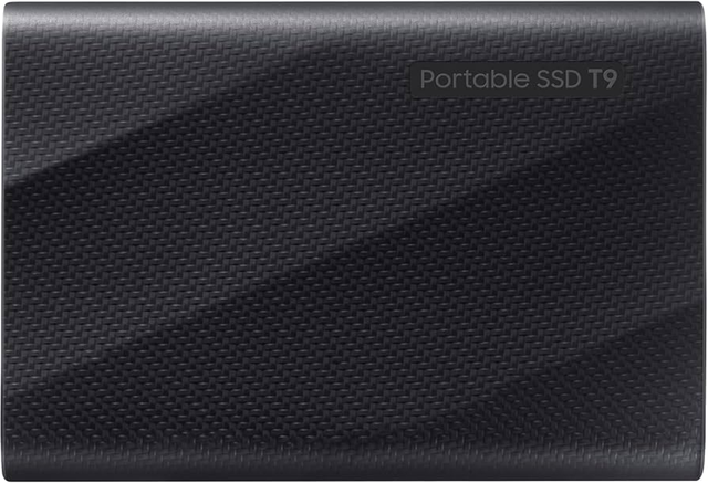 Samsung SSD T9 2TB Portable SSD with cable