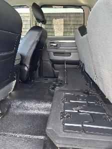 2018 Ram 3500 SLT - Photo 8