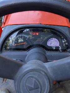 MOVING SALE:   Kubota Tractor - Photo 6