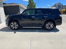 2016 Toyota 4Runner Limited - Photo 2