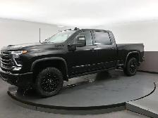 2024 Chevrolet Silverado 2500HD HIGH COUNTRY Touchscreen Display - Photo 3