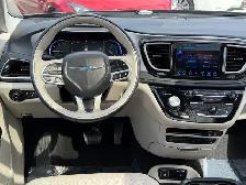 2017 Chrysler Pacifica 4dr Wgn Platinum, New All-Weather Tires, - Photo 15