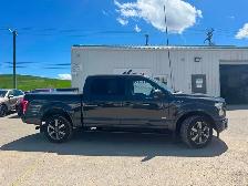 2017 Ford F-150 XLT - Photo 2
