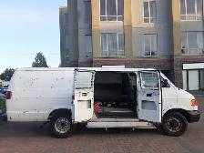 Dodge Ram Cargo Moving Van Extended $5,500 206,000 Kilometers - Photo 2