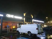Dodge Ram Cargo Moving Van Extended $5,500 206,000 Kilometers - Photo 8