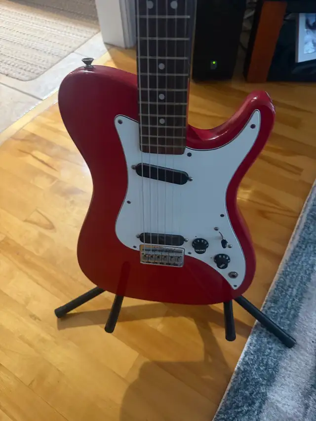 Guitare Fender Bullet Deluxe