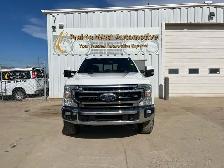 2022 Ford Super Duty F-250 SRW XL Crew Cab 7.3L V8 | Command Sta - Photo 2