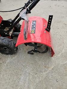 Excellent Condition Benchmark 20 Inch Rear Tine Tiller - Photo 3