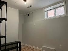 BrightLarge 2bedroom Den - lower level house@ Jane & St.Clair - Photo 4
