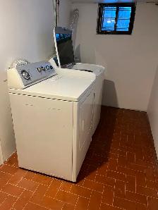 BrightLarge 2bedroom Den - lower level house@ Jane & St.Clair - Photo 7
