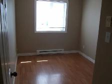 4 bedroom house - heat and light included - Photo 7