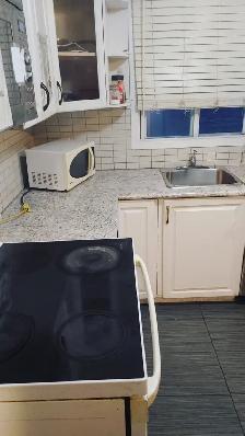 Furnished Master Bedroom For Rent! - Photo 9