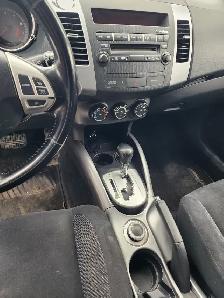 2009 Mitsubishi Outlander ES new safety - Photo 9
