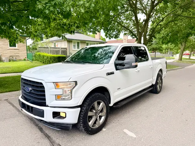 2016 Ford F150 FX4 Sport Fully loaded Low167.000km