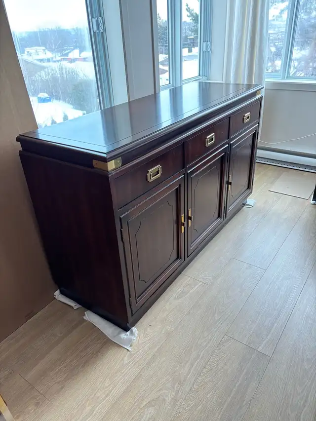 bahut 100$  bois impeccable