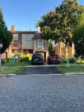 Markham 4 bedroom with separate entrance to basement apartment. - Photo 2