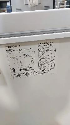 Chest Freezer - Insignia  5.0 Cu ft NS-CZ50WH0-C  - Whit - Photo 3