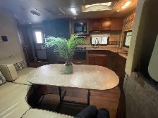 2014 Kodiak Travel Trailer 242RESL - Photo 4