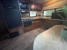 2014 Kodiak Travel Trailer 242RESL - Photo 5