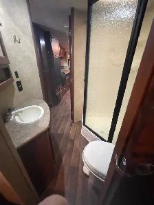 2014 Kodiak Travel Trailer 242RESL - Photo 7