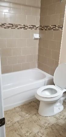 Room for rent for a lady - Photo 5