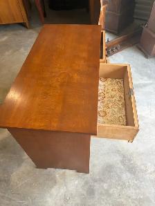 Free delivery antique Vintage Wooden Desk with Drawers - Photo 6