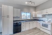 4 bedroom 3 bath Montgomery NW Upper unit of huge house - Photo 8