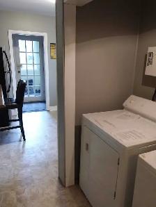 Brock#316 bus 2 min/walk to Glenridge av. non smoking male $575! - Photo 7