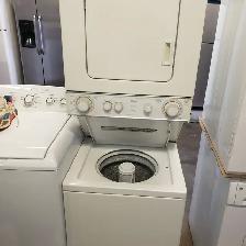 24 inches Whirlpool Heavy Duty washer/dryer ideal for apartment,