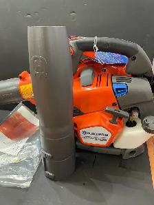 HUSQVARNA LEAF BLOWER 525BX LIKE NEW - Photo 2