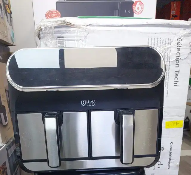 Air Fryer - Ultima Cosa 8.5QT /  8L UC-AF002B8DS Digital .