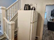 Clean, furnished rooms in student house,Rankin Ave., 5min to UoW - Photo 5