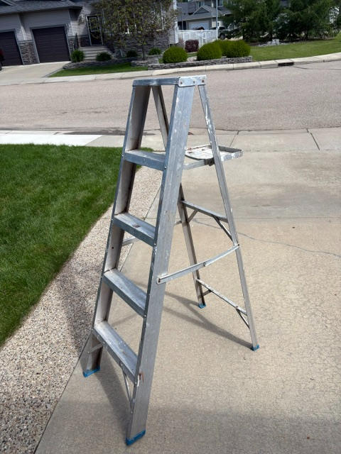 ladder 5 ft. aluminium step