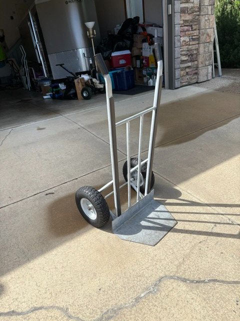 Dolly- hand wheeler dolly