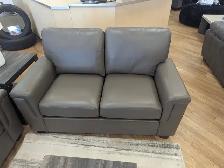 SOFA/LOVESEAT - Photo 2