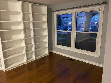 Spacious Townhouse for Rent - Photo 2