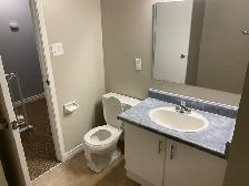 Spacious Townhouse for Rent - Photo 10