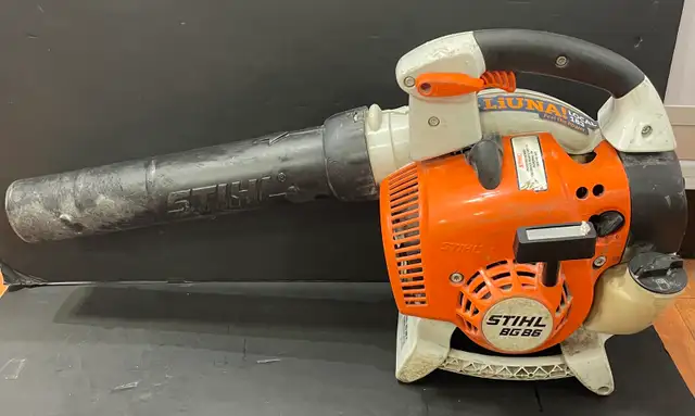STIHL LEAF BLOWER BG86