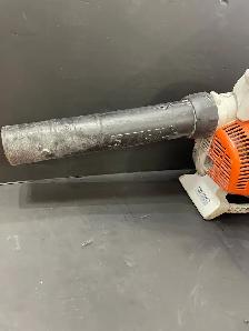 STIHL LEAF BLOWER BG86 - Photo 3