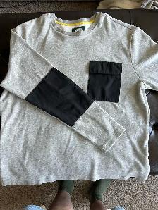 Roots (XL) Men’s Crew Neck - Photo 2